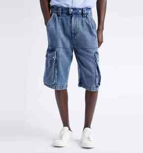 Shorts de mezclilla de diseñador con lavado ligero, estilo recto, a la moda, desgastados, casuales, para verano - Product Image 1