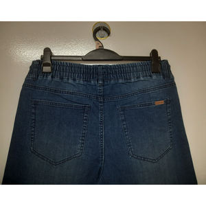 Shorts en jean premium pour homme avec tissu extensible, coupe ajustée confortable, décontracté, pour l'été, durable, élégant, indispensable pour la mode quotidienne - Product Image 5