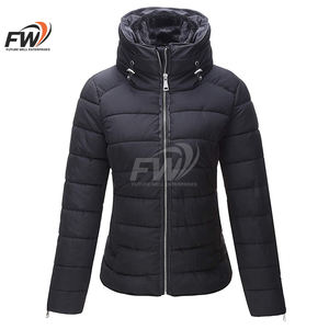 Chaqueta de invierno duradera con aislamiento grueso, interior acolchado suave y ajuste cómodo y flexible para exteriores, con cremallera para mujer - Product Image 1