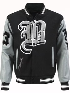 Chaqueta Varsity Negra para Hombre OEM con Mangas Grises, Letras Bordadas, Parche con Logotipo, Estilo Urbano, Transpirable, Ecológica, 100% Algodón - Product Image 2