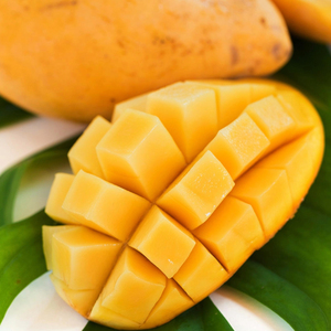 Mangues fraîches de haute qualité, mûries naturellement, sucrées et juteuses, fruits tropicaux pour l'exportation en gros et les marchés mondiaux Autriche - Product Image 1