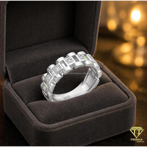 Bague de cérémonie pour homme en argent 925 de qualité supérieure avec diamant de laboratoire et design à maillons détaillés, pour revendeurs de bijoux. - Product Image 5