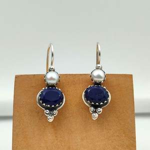Boucles d'oreilles pendantes en argent sterling et lapis-lazuli, style bohème vintage, pierres précieuses bleues, faites à la main, bijoux élégants, cadeau - Product Image 1