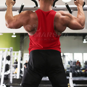 เสื้อกล้ามผู้ชายระบายอากาศได้ดี แห้งเร็ว ดีไซน์ใหม่ สำหรับใส่ออกกำลังกาย คุณภาพสูง สินค้ามาใหม่ล่าสุด เสื้อผ้าฟิตเนส MOQ ต่ำ - Product Image 2