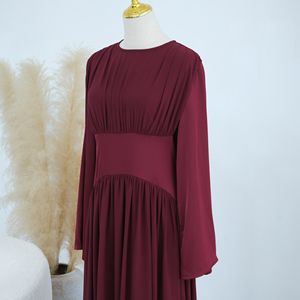 Abaya Elegante da Donna in Chiffon Plissettato con Maniche Lunghe a Campana e Corsetto Posteriore, Vestito Islamico Modesto in 6 Colori Solidi, Abito Lungo Musulmano - Product Image 4