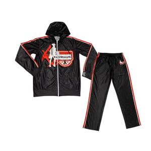 Conjuntos deportivos personalizados para hombre de poliéster con parches, chaqueta de nailon con cremallera y pantalones jogger, conjuntos de gimnasio unisex, chándal cortavientos de nailon. - Product Image 1