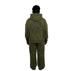 Ensemble de survêtement deux pièces pour homme, 100 % polyester, manches longues, personnalisable avec logo, idéal pour l'hiver et le sport - Product Image 3