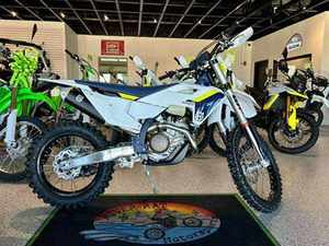 VENTAS RÁPIDAS PARA LA HUSQVARNA FE 450 2025, Nueva Motocicleta Deportiva Doble Propósito - Product Image 2
