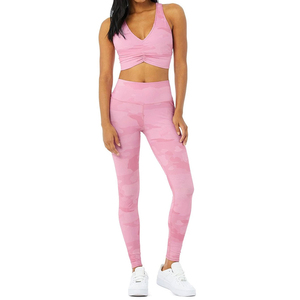 Ensemble de yoga pour femmes à prix abordable, faible MOQ, couleur unie, dernier design, tenue d'entraînement pour femmes avec logo personnalisé - Product Image 4