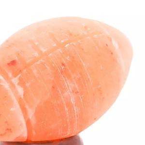 Lampe en cristal de sel rose de l'Himalaya 100% naturel, nouveau design en forme de ballon de football, technique de sculpture à la main, produit artisanal naturel - Product Image 5