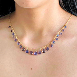 Collar Colgante de Amatista en Forma de Lágrima Hecho a Mano, Gema Morada, Cadena Dorada, Joyería Boho, Regalo para Mujer, HARI OM CREATIONS HOC - Product Image 1