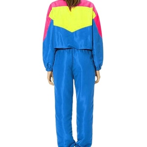 Ensemble de survêtement sportif pour femme 2 pièces, coupe-vent, couleur personnalisée, 100 % nylon, meilleure qualité, OEM, collection 2026 - Product Image 5