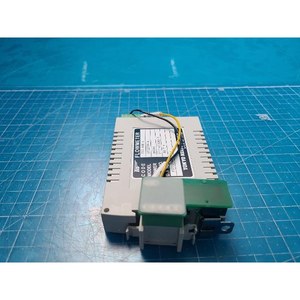 Controlador de Flujo Másico Digital TOKYO KEISO SFC2000-A Usado Como Está, Piezas de Equipos Semiconductores Legados - Product Image 5