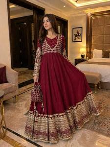 TENNECY - Juego de Pañuelos de Georgette para Mujer, Diseño Elegante, Estampado Sólido, Reversible, Sin Arrugas, de Secado Rápido, para Fiestas, Bodas, Diwali, Uso Diario - Product Image 1