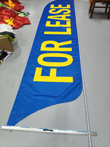 ชุดธงขนนกแบบกำหนดเองพร้อมเสาและฐานสำหรับป้ายโฆษณาภายนอกอาคาร รับผลิตแบบ OEM ODM พร้อมการพิมพ์แบบ Dye Sublimation - Product Image 6