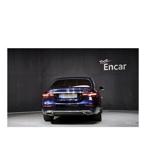 Mercedes-Benz Clase E E300e 4MATIC Exclusive 2023, 52,654 km, Caja de Cambios Automática, Volante a la Izquierda, Cámara Trasera - Product Image 4
