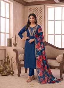 Conjunto indio-pakistaní de algodón color verde azulado con bordado, Kurti recto, pantalón y dupatta, atuendo étnico femenino para uso casual y festivo. - Product Image 3