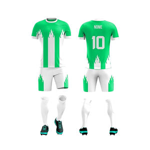 Tenue de football personnalisée par sublimation, ensemble maillot et short, matière douce, respirante, séchage rapide, équipement de football - Product Image 5