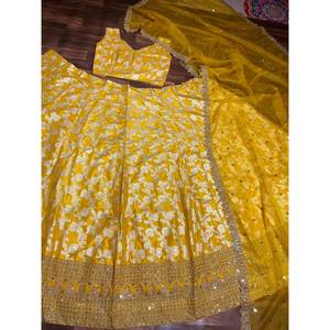 Vestidos de Noche, Hermosos Lehenga Choli para Fiesta con Bordado - Product Image 4