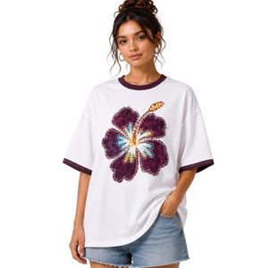Camiseta Blanca Extra Grande para Mujer con Estampado Gráfico de Flor de Hibisco Morado, Camiseta Casual de Algodón para Verano, Personalizada OEM ODM al por Mayor - Product Image 1