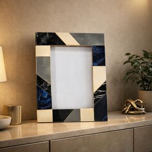 Cadre photo en bois gravé sur mesure pour cadeau de fête prénatale et de célébration d'anniversaire - Product Image 2