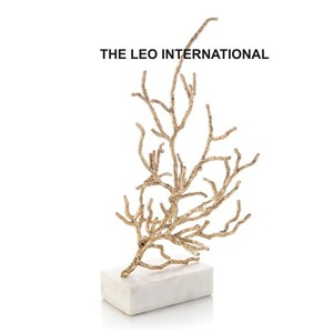 Escultura Decorativa de Diseño Moderno y Elegante, Base de Mármol Blanco de Primera Calidad, Nuevo Diseño de Escultura Dorada al Precio Más Bajo - Product Image 1