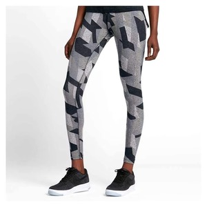 Pantalons de yoga personnalisés de style camouflage haut de gamme pour femmes, offrant une grande élasticité et un confort supérieur, avec un motif imprimé décontracté - Product Image 6