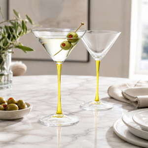 Verres à cocktail colorés en borosilicate faits à la main de 280 ml, sans plomb, coupe Martini, verrerie de bar réutilisable en gros - Product Image 6