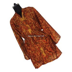 KS009 Antique Floral Silk Vintage Sari Kimono Short-Style Jacket <b>Hot</b> Charming Look Bohemian Style Vintage Sari Kimono Short - Product Image 5