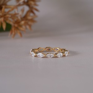 Sofisticada Alianza de Boda de Oro de 14K con Moissanita Corte Marquesa, Anillo Único de Piedras Preciosas Orientales y Occidentales para Mujer, Elegante Regalo de Joyería - Product Image 1