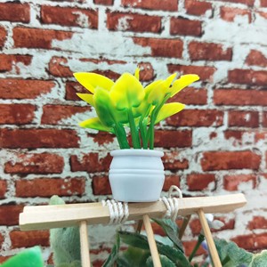 Plante en pot miniature pour maison de poupée 1:12, accessoire de paysage en plastique, modèle jaune-vert, décoration pour les plus de 14 ans - Product Image 2