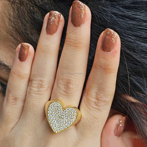 Anillo de Compromiso y Boda con Diamante Moissanita de Corte Redondo en Forma de Corazón para Hombre y Mujer, Plata de Ley 925, Estilo Hip Hop, Joyería para Fiesta - Product Image 5