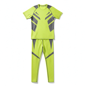 En gros : Ensemble de sport de compression pour hommes, comprenant un legging de sport taille haute et un t-shirt moulant, pour la course, la musculation et les activités sportives - Product Image 1