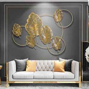 Escultura Metálica de Pared con Diseño de Follaje, Arte Contemporáneo, Decoración para Sala de Estar, Pieza Única, Acabado Dorado - Product Image 1