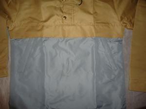 Chaqueta Cortavientos Impermeable Negra con Cierre de 1/4 Personalizada para Hombre - Product Image 5