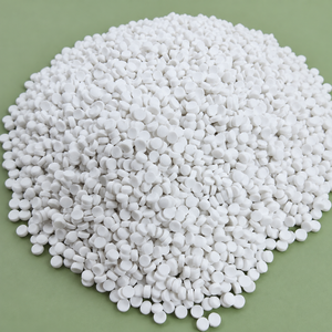 Meilleur prix, produit phare : Granulés de carbonate de calcium (masterbatch) en forme de remplissage, couleur blanc naturel, matière première pour bidons. - Product Image 4