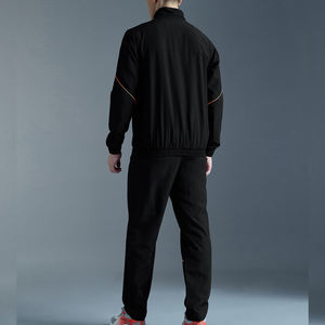 Ensemble de survêtement décontracté pour homme : veste coupe-vent imperméable et réfléchissante en polyester et nylon avec fermeture éclair et short de sport - Product Image 2