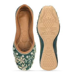 Premium Bridal <b>Khussa</b> Handmade Beaded Leather Jutti for Women Wedding Party Ethnic Footwear Supplier - Product Image 5