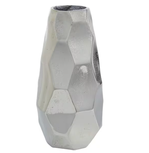 Florero de Metal de Aluminio de Estilo Industrial Hecho a Mano Diseño Audaz Acabado Plateado para Loft Moderno Espacios Galería para Bodas - Product Image 1