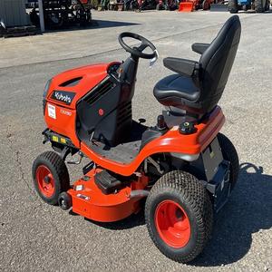 Tondeuse à gazon Kubota G261 de qualité supérieure avec livraison rapide, prête à être expédiée. Les composants principaux incluent le moteur, la pompe et le moteur. - Product Image 1