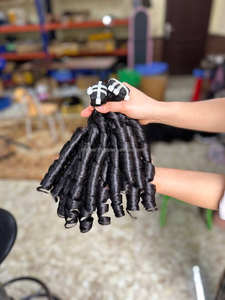 Extensions de cheveux vierges vietnamiennes naturelles de haute qualité, 100%, Double trame de cheveux bouncy curl, Style de cheveux humains de qualité supérieure - Product Image 4