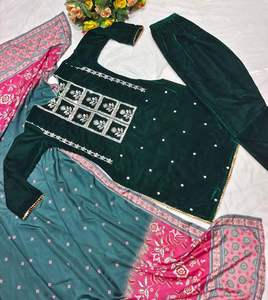 Collection Hiver : Ensemble Prêt-à-Porter en Velours (Haut, Pantalon et Dupatta) Entièrement Cousu, Broderie Lourde, Tenue de Soirée pour Femme - Product Image 3