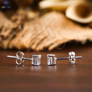 0,40 TDW Emerald Cut Labgrown Diamond Stud Pendientes 18K Chapado en oro blanco HPHT/CVD Joyería 14K Oro Material principal Chapado en oro - Product Image 3