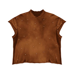เสื้อผู้ชายคอกลมแขนกุด ผ้าเจอร์ซีย์ 100% คอตตอน สไตล์ลำลองแนวสตรีทแวร์ พร้อมดีไซน์แบบกำหนดเอง ขอบดิบ แต่งดีเทลขาดๆ - Product Image 4