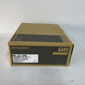 เครื่องขยายสัญญาณเซอร์โวมิตซูบิชิ 11 กิโลวัตต์ อินเทอร์เฟซอเนกประสงค์ รุ่น MR-J2S-11KA - Product Image 1