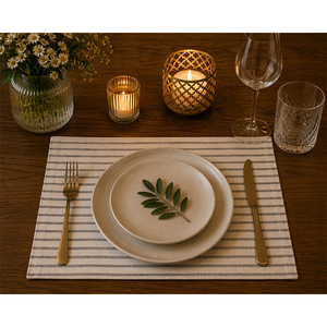 Set de table en lin de qualité supérieure |   Set de table tissé rayé gris et beige |   Set de table en tissu réutilisable minimaliste pour la maison et les restaurants - Product Image 1