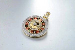 Colgante de Plata 925 Bañado en Oro Blanco con Moissanita de 6-8CT, Diseño Elegante, Estilo Hip Hop, Engaste de Garras, Personalizable, Certificado GRA - Product Image 2
