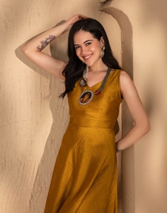 Kurta KV Mustard Deep Back Tie Up avec Palazzo - Product Image 6