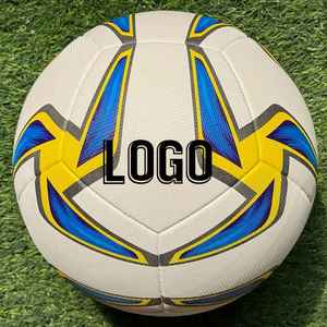 Ballon de football SOLID INTERNATIONAL Tailles 5 4 3 2 1 Résistant à l'eau Léger Facile à transporter Chambre à air en caoutchouc Haute rétention d'air - Product Image 4