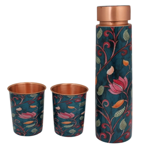 Ensemble de bouteilles d'eau en cuivre pur en gros, deux verres en cuivre imprimés, motif floral de lotus, bienfaits ayurvédiques pour la santé - Product Image 5